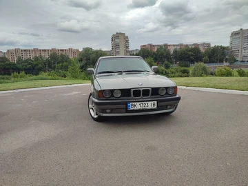 Авто BMW 5 Серия 1989 № 8147186