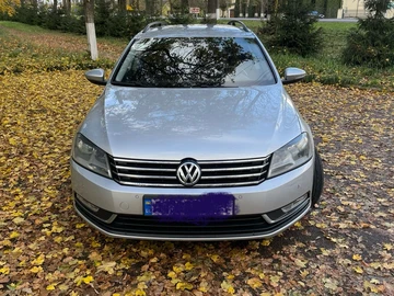 Авто Volkswagen Passat Variant 2012 № 8147875
