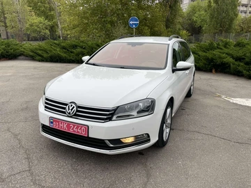 Авто Volkswagen Passat Variant 2013 № 8147881