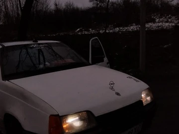 Авто Opel Kadett 1988 № 8147988