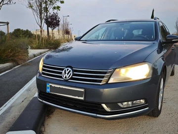Авто Volkswagen Passat Variant 2013 № 8148050