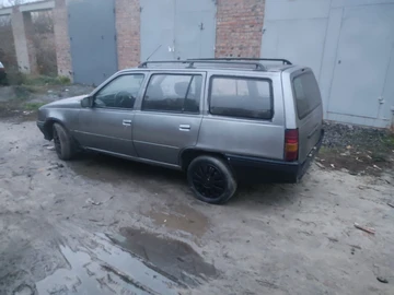 Авто Opel Kadett 1992 № 8148744