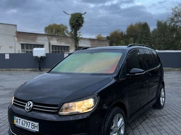 Авто Volkswagen Touran 2011 № 8148808