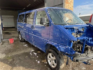 Авто Volkswagen Caravelle 2000 № 8148932