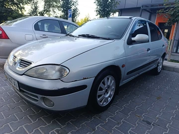 Авто Renault Megane 2003 № 8149130