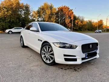 Авто Jaguar Xe 2016 № 8149246