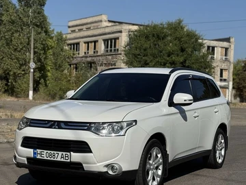 Авто Mitsubishi Outlander 2012 № 8149270
