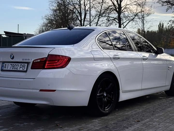 Авто BMW 5 Серия 2011 № 8149346