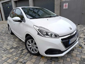 Авто Peugeot 208 2017 № 8149857