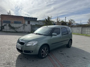 Авто Skoda Roomster 2008 № 8150395