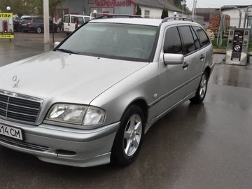 Авто Mercedes 220 1999 № 8150402