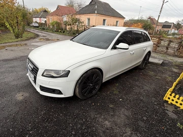Авто Audi A4 2011 № 8150434