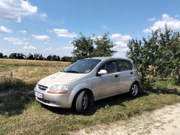 Авто Chevrolet Aveo 2005 № 8150741
