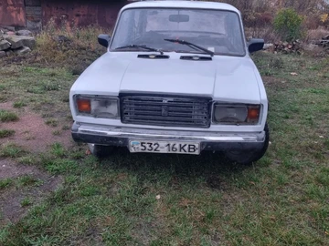 Авто ВАЗ 2107 1990 № 8150909