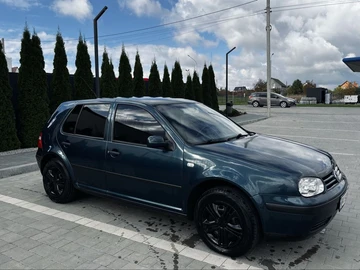 Авто Volkswagen Golf 2003 № 8151053