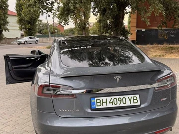 Авто Tesla Model S 2013 № 8151225