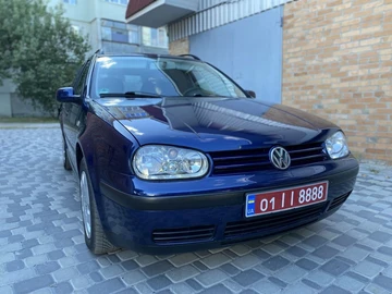 Авто Volkswagen Golf 2000 № 8151499