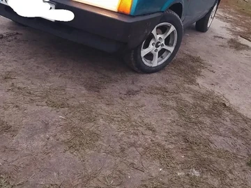 Авто BMW 02 E10  2001 № 8151518