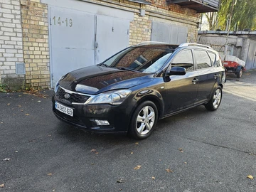 Авто KIA Cee X27 D 2010 № 8151610
