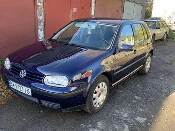 Авто Volkswagen Golf 2000 № 8151637