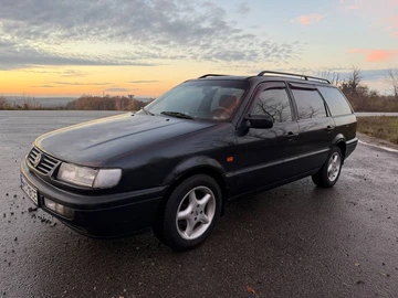 Авто Volkswagen Passat Variant 1995 № 8151904