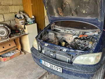 Авто Opel Zafira 2000 № 8152017