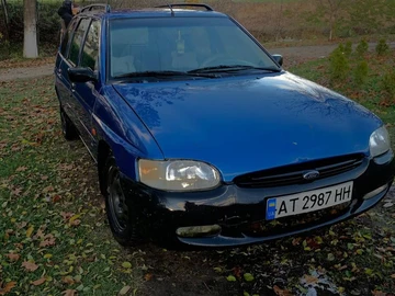 Авто Ford Escort 1995 № 8152034