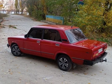 Авто ВАЗ 2107 1993 № 8152041