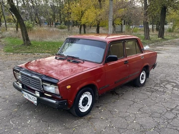 Авто ВАЗ 2107 1990 № 8152172