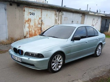Авто BMW 5 Серия 2002 № 8152276
