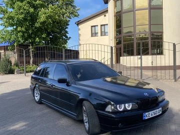 Авто BMW 5 Серия 2003 № 8152305