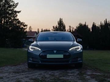 Авто Tesla Model S 2014 № 8152529