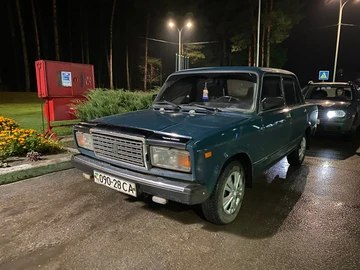 Авто ВАЗ 2107 1996 № 8152756