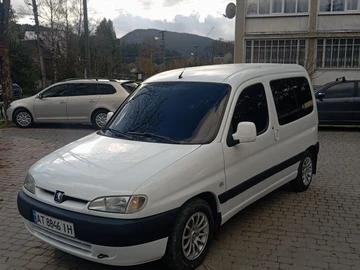 Авто Peugeot Partner 1998 № 8152869