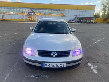 Авто Volkswagen Passat Sedan 1999 № 8153251