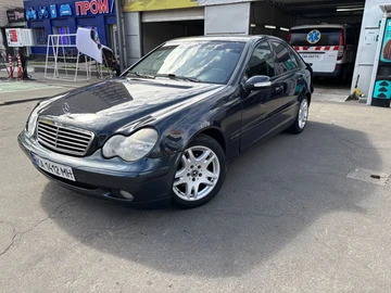 Авто Mercedes 220 2002 № 8153310