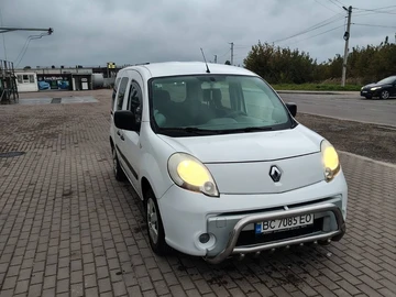 Авто Renault Kangoo Passenger 2010 № 8153436
