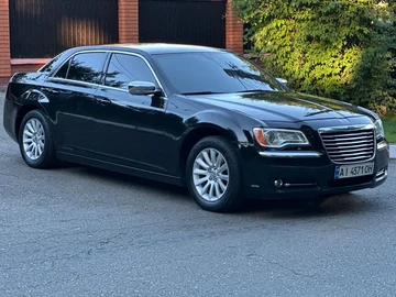 Авто Chrysler 300C 2012 № 8153504