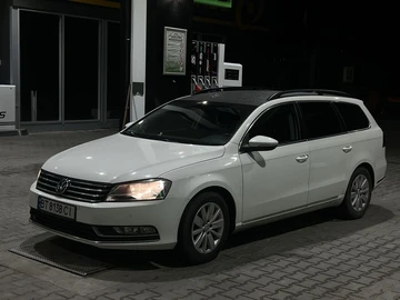Авто Volkswagen Passat Variant 2013 № 8153555