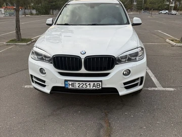Авто BMW X5 2017 № 8153601
