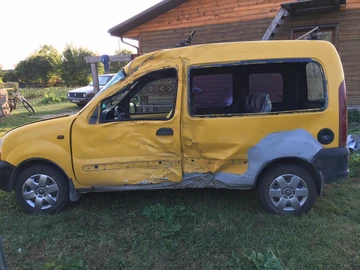 Авто Renault Kangoo Passenger 2000 № 8153602
