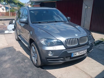 Авто BMW M5 2009 № 8153802