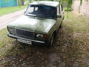 Авто ВАЗ 2107 1986 № 8153964