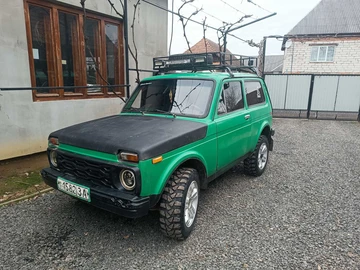 Авто ВАЗ 2121 1988 № 8153995