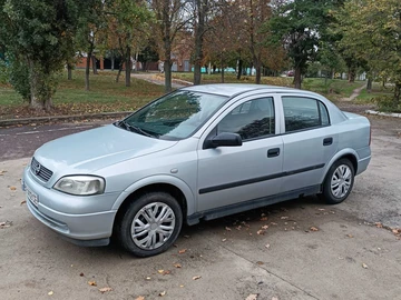 Авто Opel Astra 2004 № 8154100