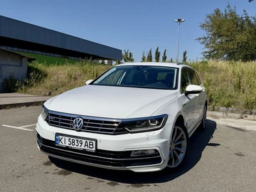 Авто Volkswagen Passat Variant 2018 № 8154103