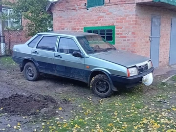 Авто ВАЗ 21099 1997 № 8154216