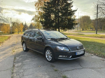Авто Volkswagen Passat Variant 2011 № 8154265