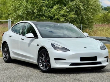 Авто Tesla Model 3 2021 № 8154411