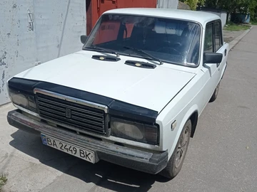 Авто ВАЗ 2107 1987 № 8154727